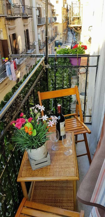 Casa Albergheria Palermo Bagian luar foto